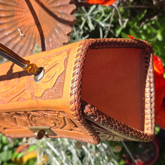HAND TOOLED Cowhide Leather Purse with Melamine handle. VINTAGE Brown /Tan - Picture 5 of 17